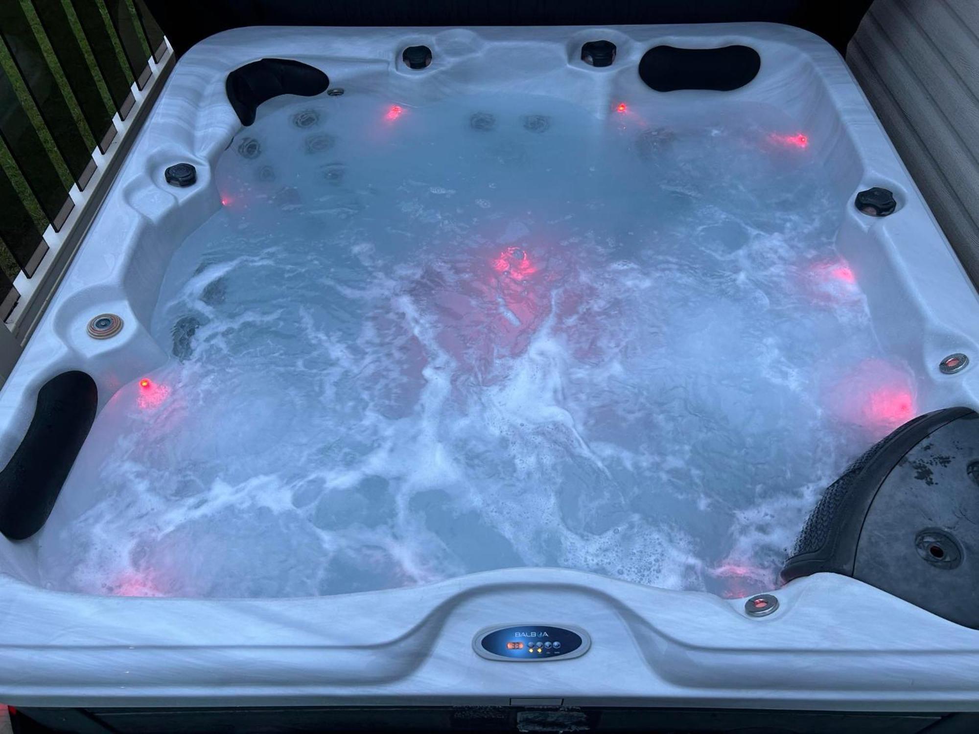 Hot Tub Retreat At Tattershall Lakes Exterior foto